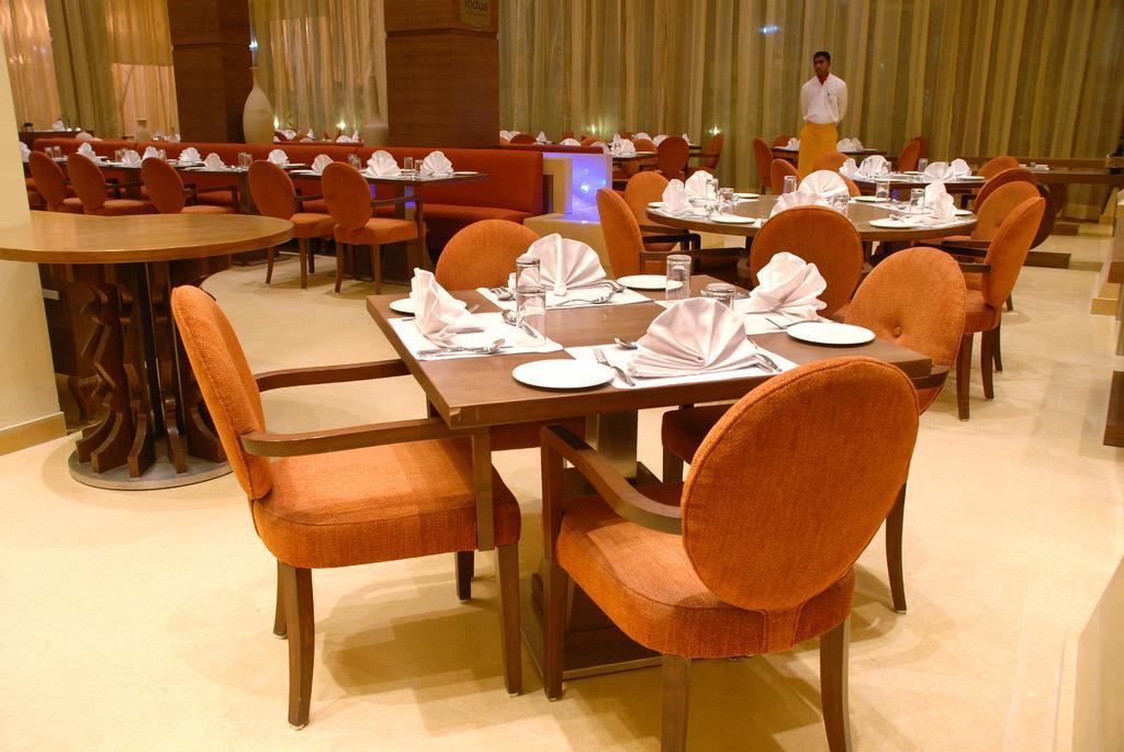 Cambay Grand Kukas Jaipur Restaurante foto